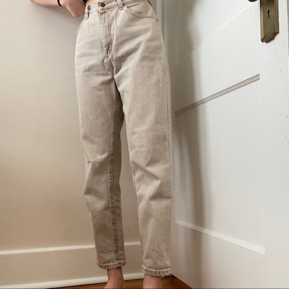 Vintage Lee’s Beige Mom Jeans - Picture 1 of 5